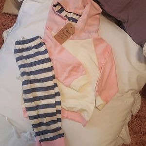 Baby girl sweatsuit with headband